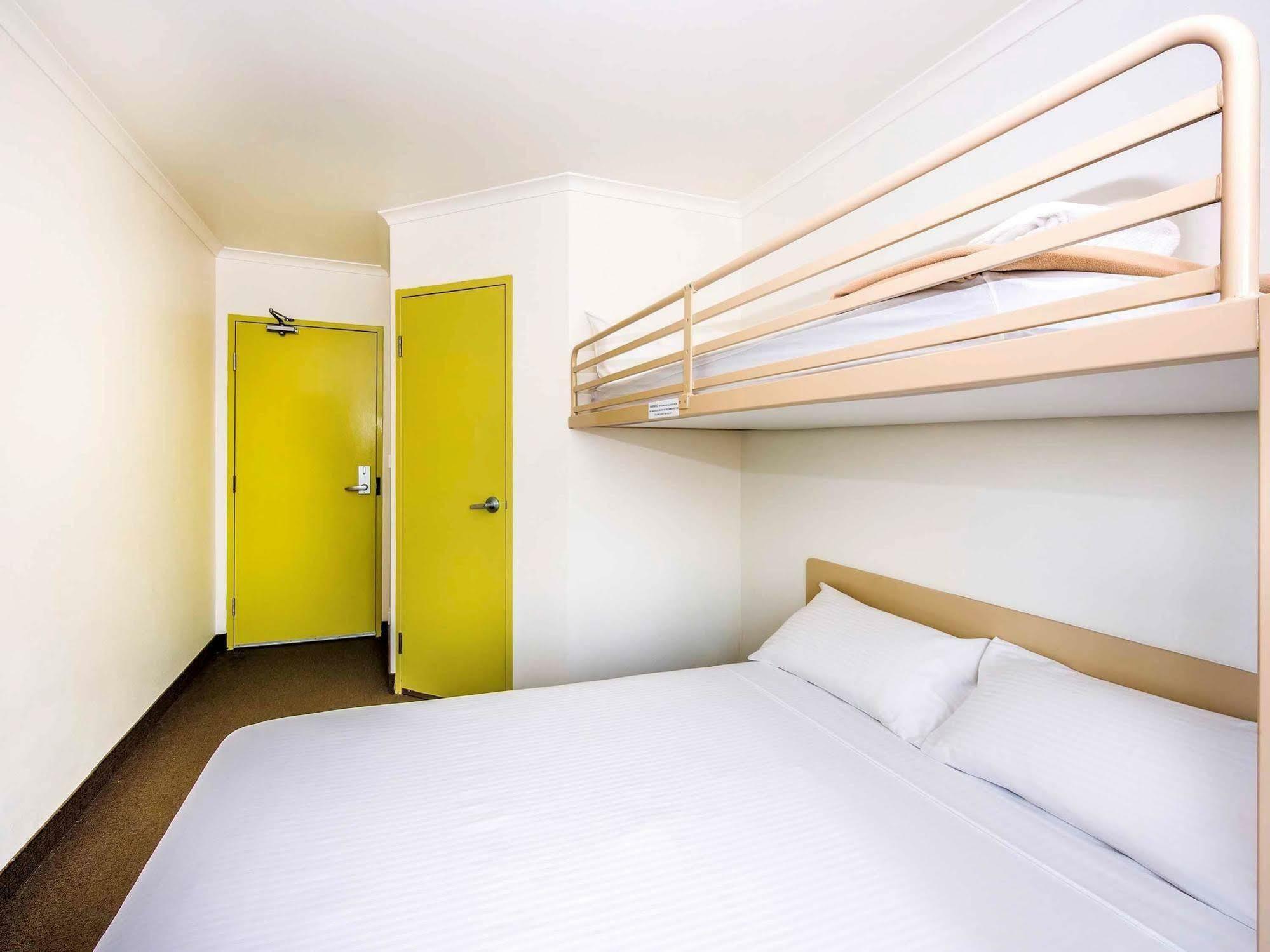 ไอบิส บัดเจ็ท คอฟส์ ฮาเบอร์ Hotel คอฟฟ์ฮาร์เบอร์ ภายนอก รูปภาพ